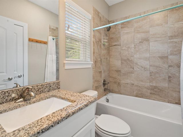 710 36TH AVENUE N, St Petersburg, FL 33704
