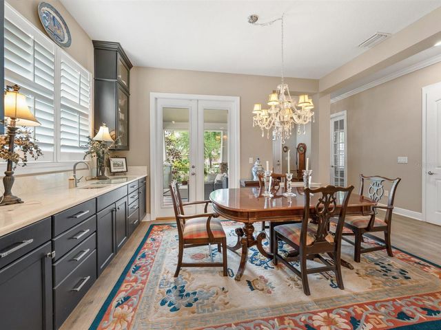 710 36TH AVENUE N, St Petersburg, FL 33704