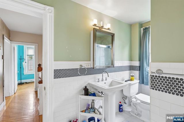 711-713 Degraw Avenue, Newark, NJ 07104