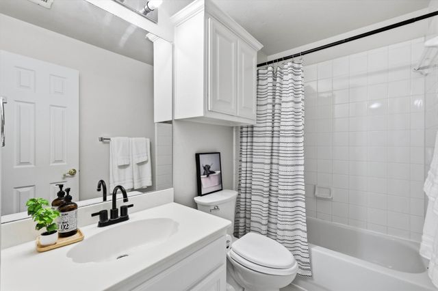 4704 Ericksen Drive, Carrollton, TX 75010