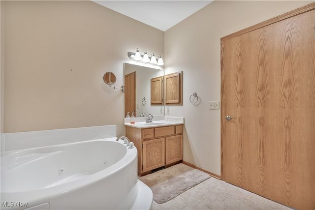 915 Shackleton Drive, Canal Fulton, OH 44614