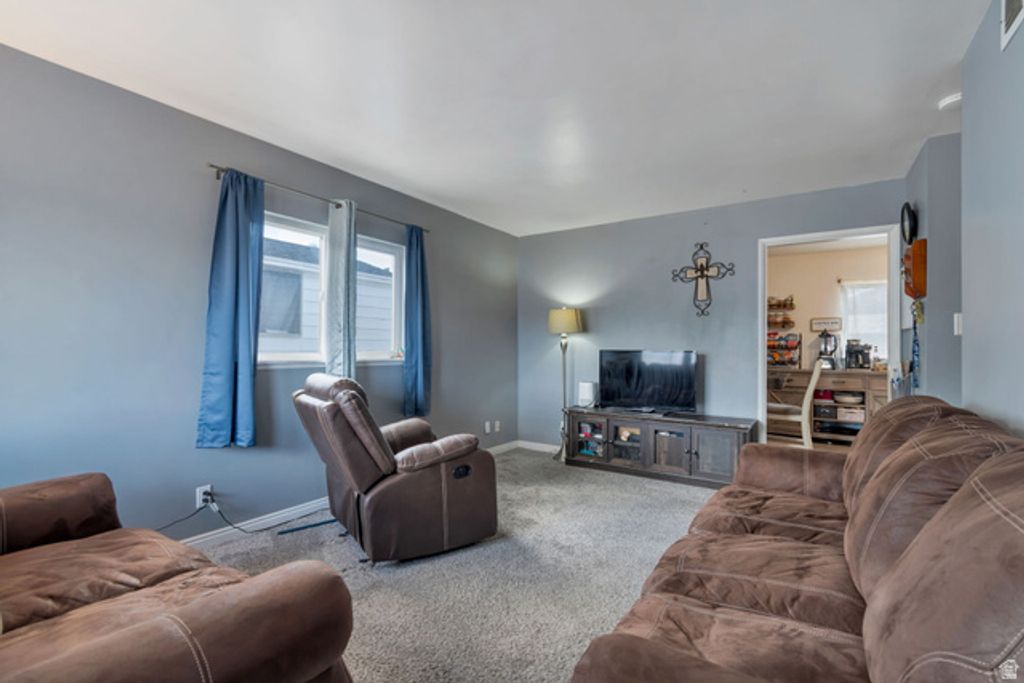 4982 W 5035 S, Kearns, UT 84118 — photo 5