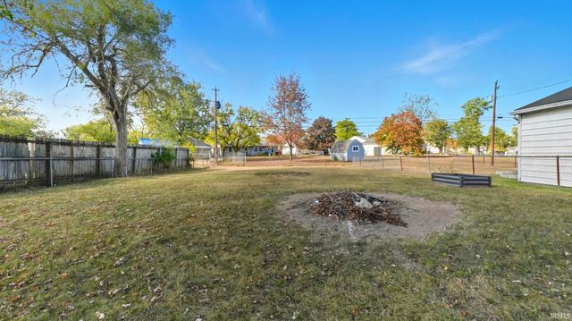 6517 Baytree Drive, Fort Wayne, IN 46825