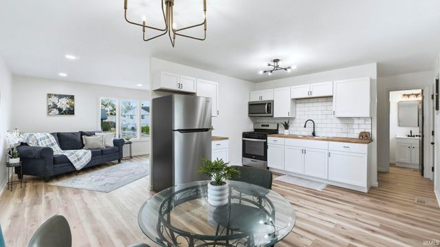 6517 Baytree Drive, Fort Wayne, IN 46825