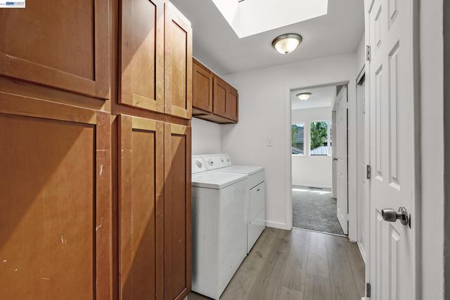 1947 E St, Hayward, CA 94541