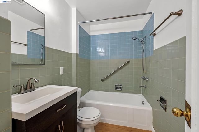 1947 E St, Hayward, CA 94541