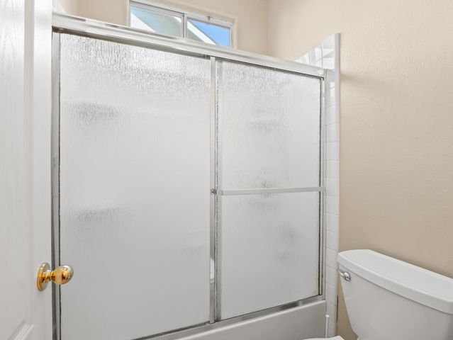 2887 E Christopher Drive, Fresno, CA 93720