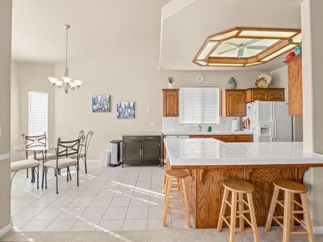 2887 E Christopher Drive, Fresno, CA 93720