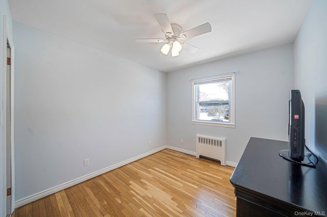 122 Weaver Road, West Sayville, NY 11796