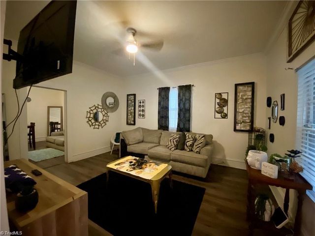 1415 E 4th Street, Winston-salem, NC 27101