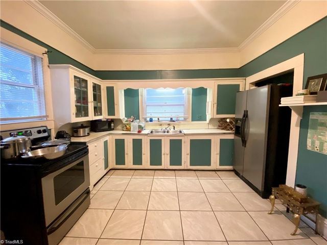 1415 E 4th Street, Winston-salem, NC 27101