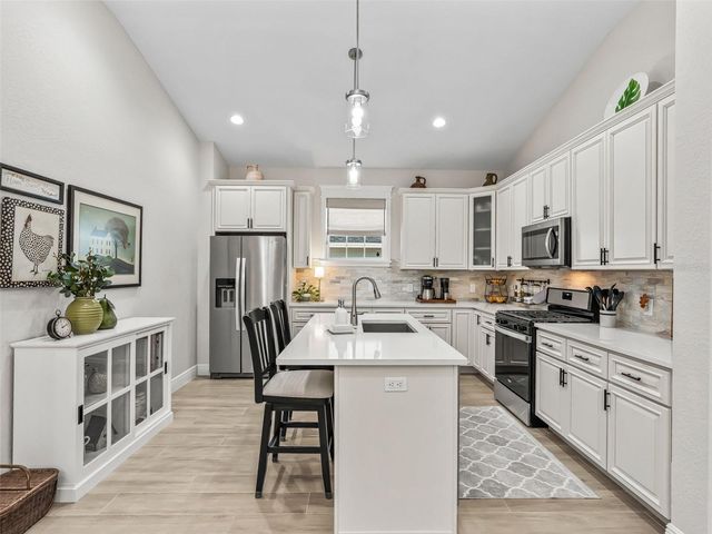 4791 NE 125TH LOOP, Oxford, FL 34484