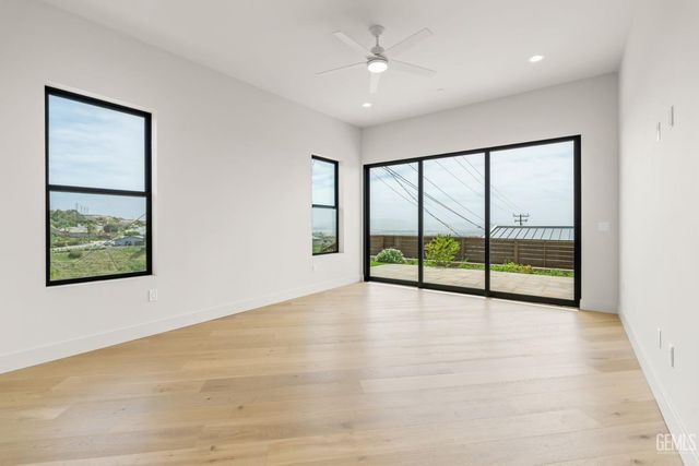 872 Via Ondulando, Ventura, CA 93003