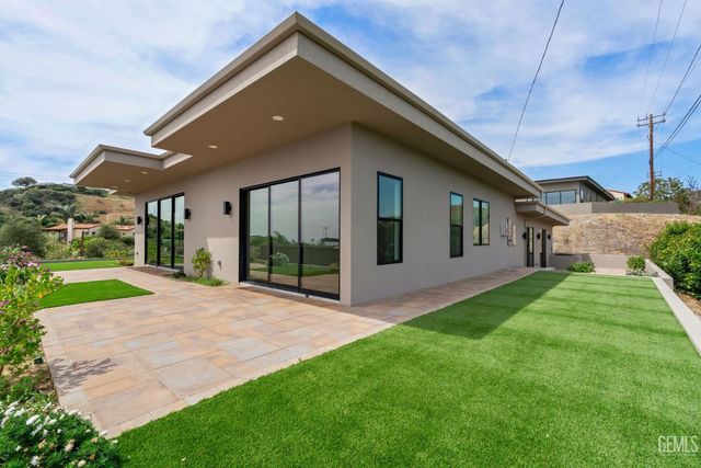 872 Via Ondulando, Ventura, CA 93003