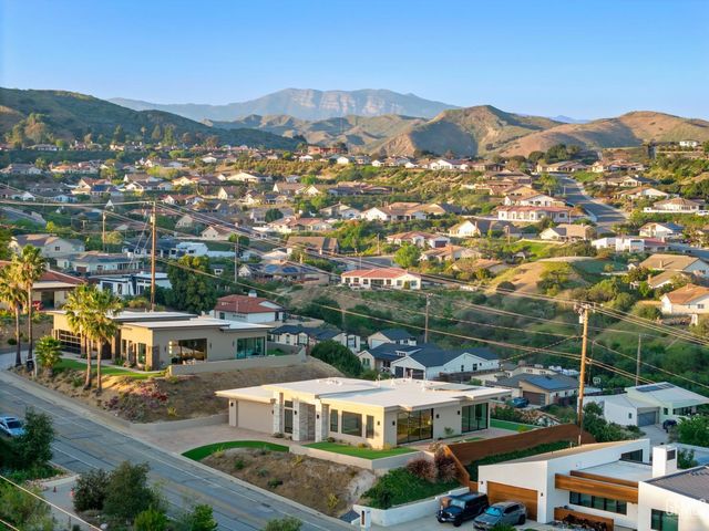 872 Via Ondulando, Ventura, CA 93003