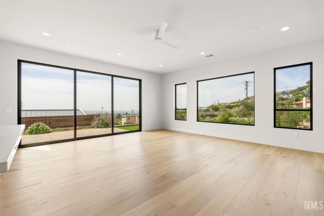 872 Via Ondulando, Ventura, CA 93003