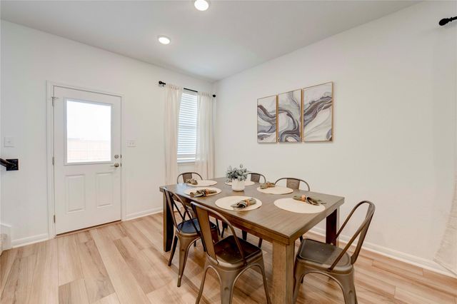 311 Flowers Ave, Hutto, TX 78634
