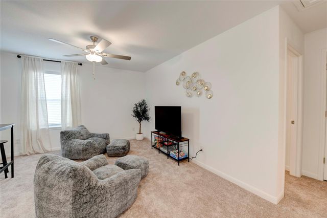 311 Flowers Ave, Hutto, TX 78634