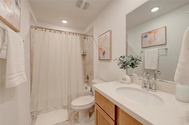 311 Flowers Ave, Hutto, TX 78634