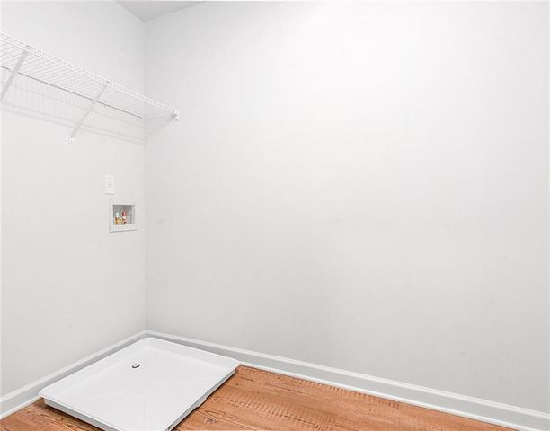 410 Point Place Drive, Loganville, GA 30052