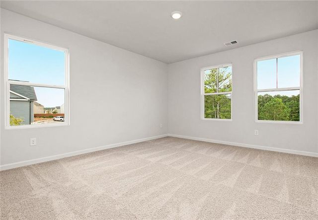 410 Point Place Drive, Loganville, GA 30052