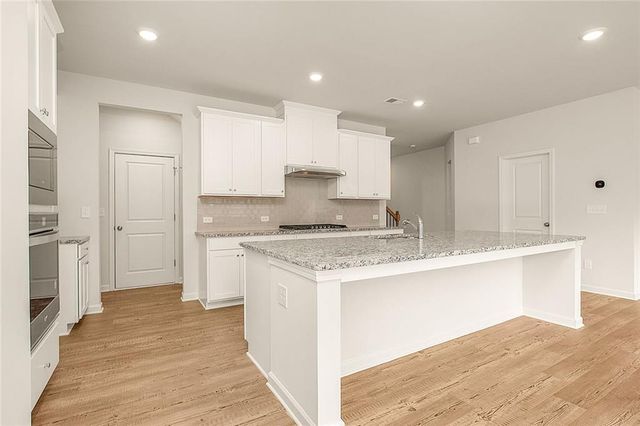 410 Point Place Drive, Loganville, GA 30052
