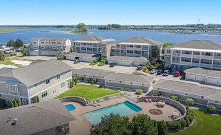 930 W Savidge Street 7, Spring Lake Vllg, MI 49456