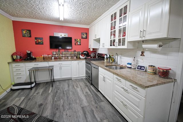 440 Smith Court, Cliffwood, NJ 07721