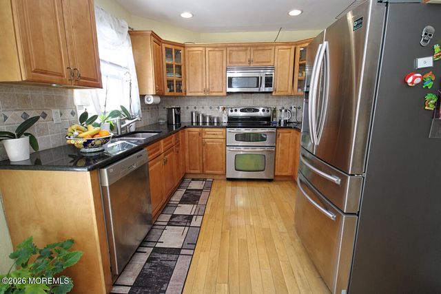 440 Smith Court, Cliffwood, NJ 07721