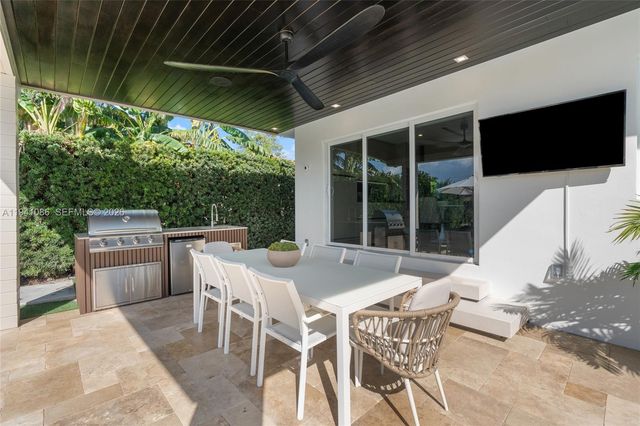 7810 Hawthorne Ave, Miami Beach, FL 33141