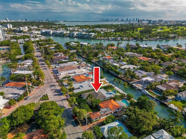 7810 Hawthorne Ave, Miami Beach, FL 33141