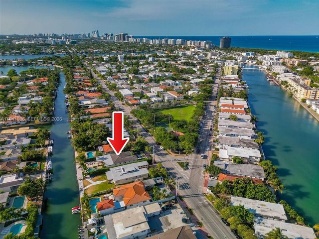 7810 Hawthorne Ave, Miami Beach, FL 33141