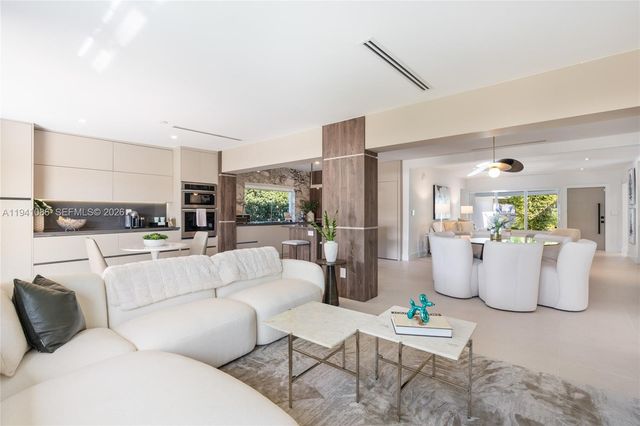 7810 Hawthorne Ave, Miami Beach, FL 33141