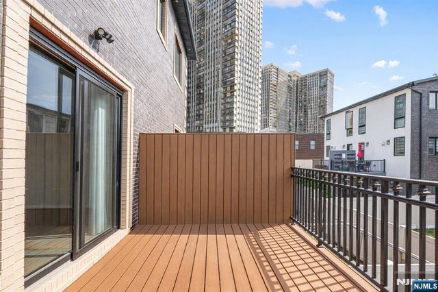 6 Marion Avenue B, Cliffside Park, NJ 07010