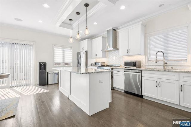 6 Marion Avenue B, Cliffside Park, NJ 07010