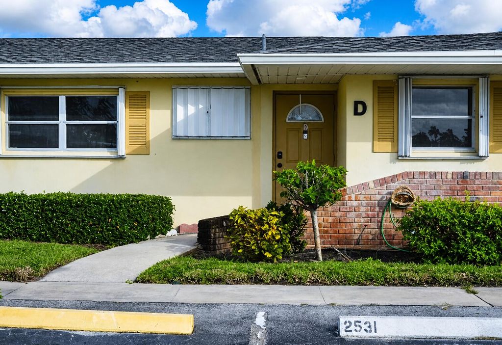 2531 W Barkley Dr W W D, West Palm Beach, FL 33415
