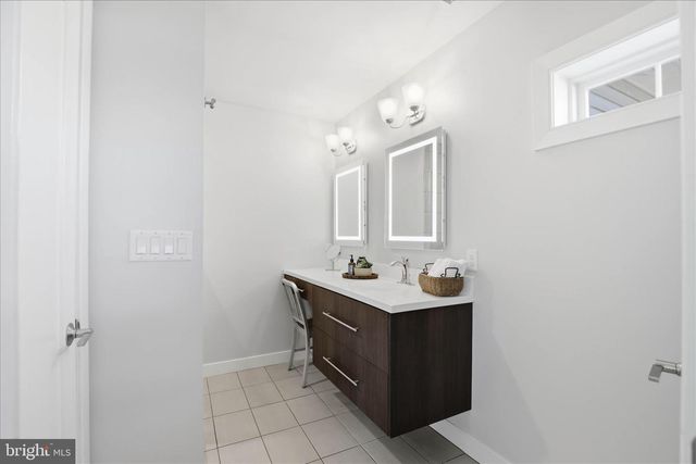 1411 WILLOW CREEK DR, Mount Joy, PA 17552