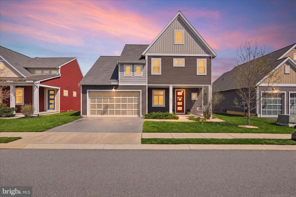 1411 WILLOW CREEK DR, Mount Joy, PA 17552