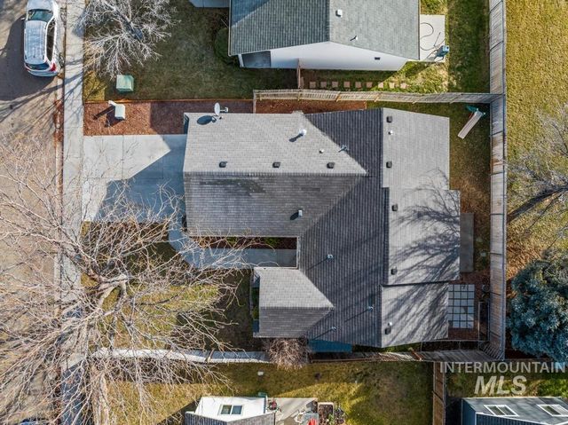 1206 Flint Dr, Caldwell, ID 83607