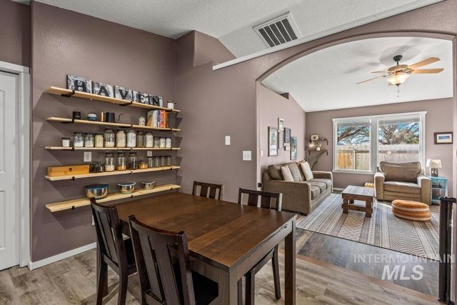 1206 Flint Dr, Caldwell, ID 83607