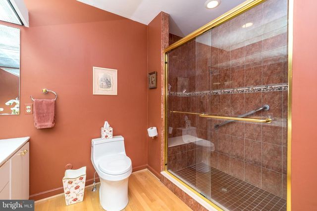 11 STEEPLECHASE LN, Blue Bell, PA 19422