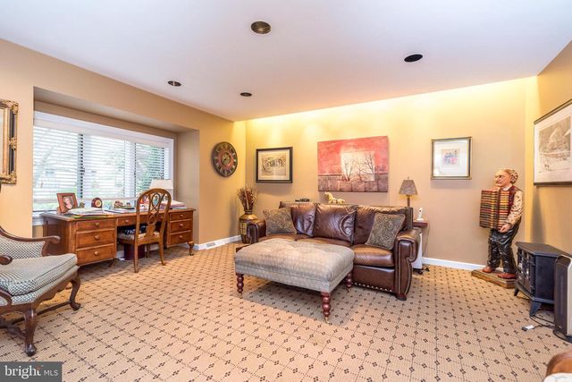 11 STEEPLECHASE LN, Blue Bell, PA 19422