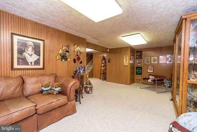 11 STEEPLECHASE LN, Blue Bell, PA 19422