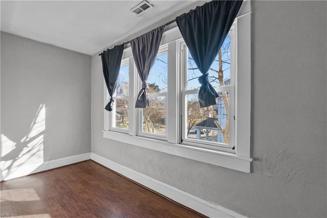 921 Oaklawn AVE, Norfolk, VA 23504