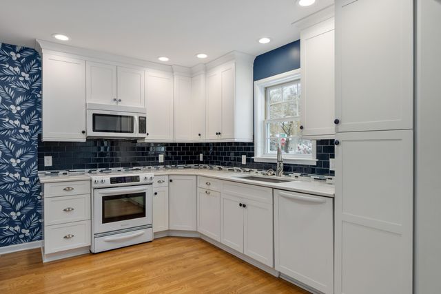 3106 Somerford Road, Columbus, OH 43221