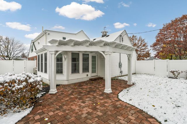 3106 Somerford Road, Columbus, OH 43221