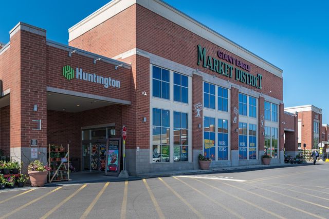 3106 Somerford Road, Columbus, OH 43221