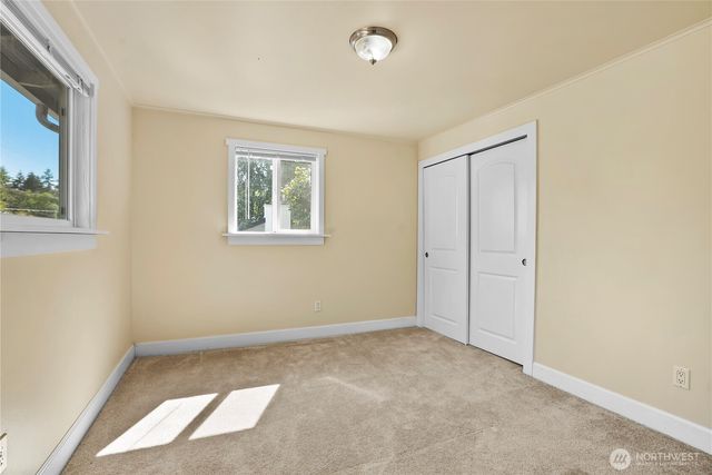 8003 NE 203RD ST, Kenmore, WA 98028