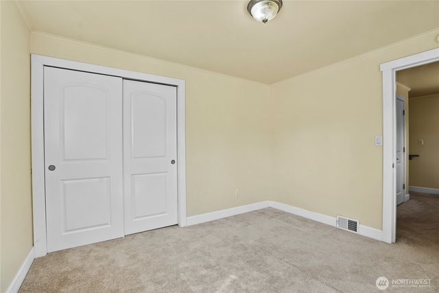 8003 NE 203RD ST, Kenmore, WA 98028