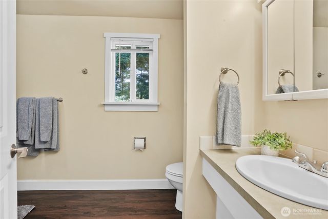 8003 NE 203RD ST, Kenmore, WA 98028